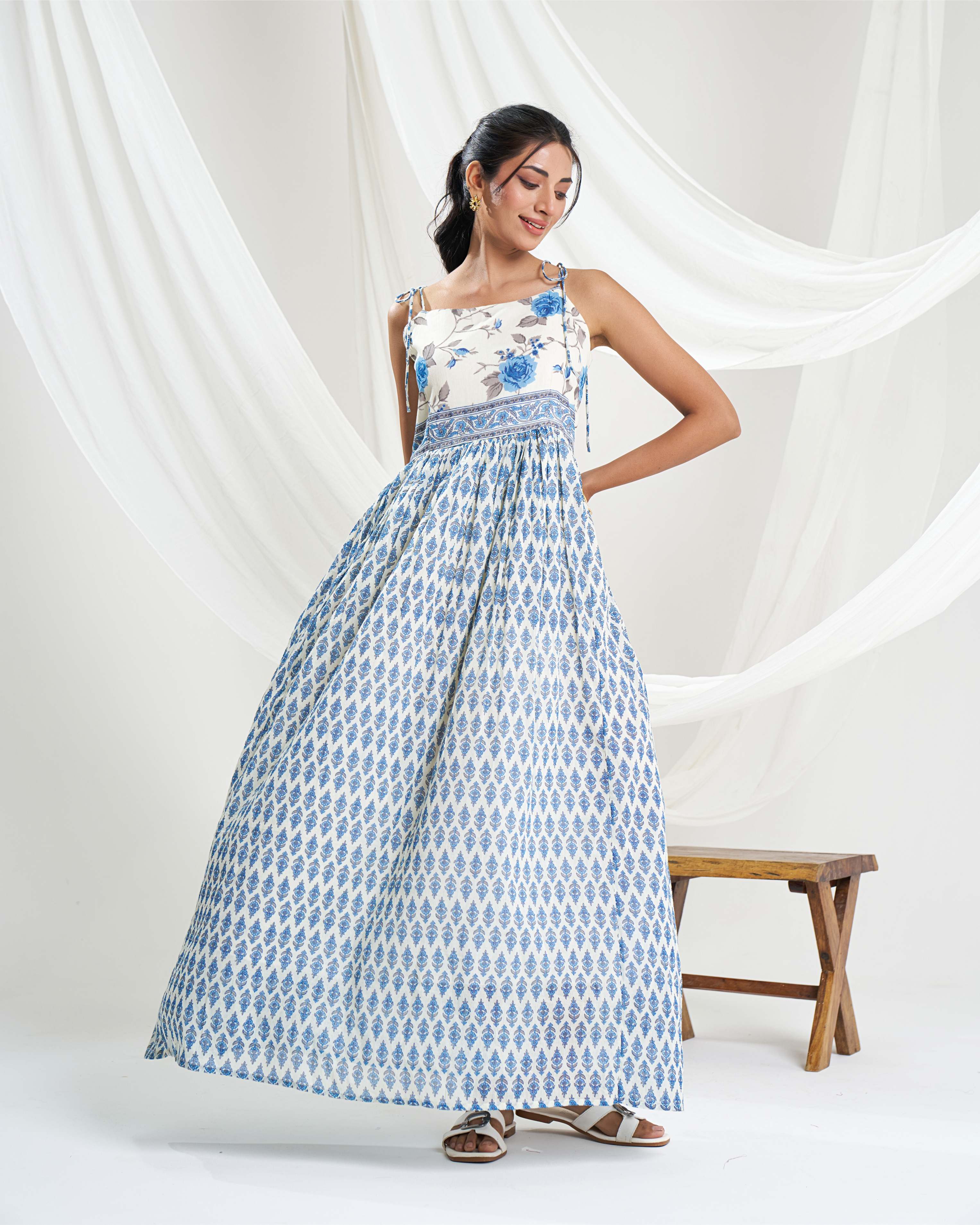 Aabroo Dress