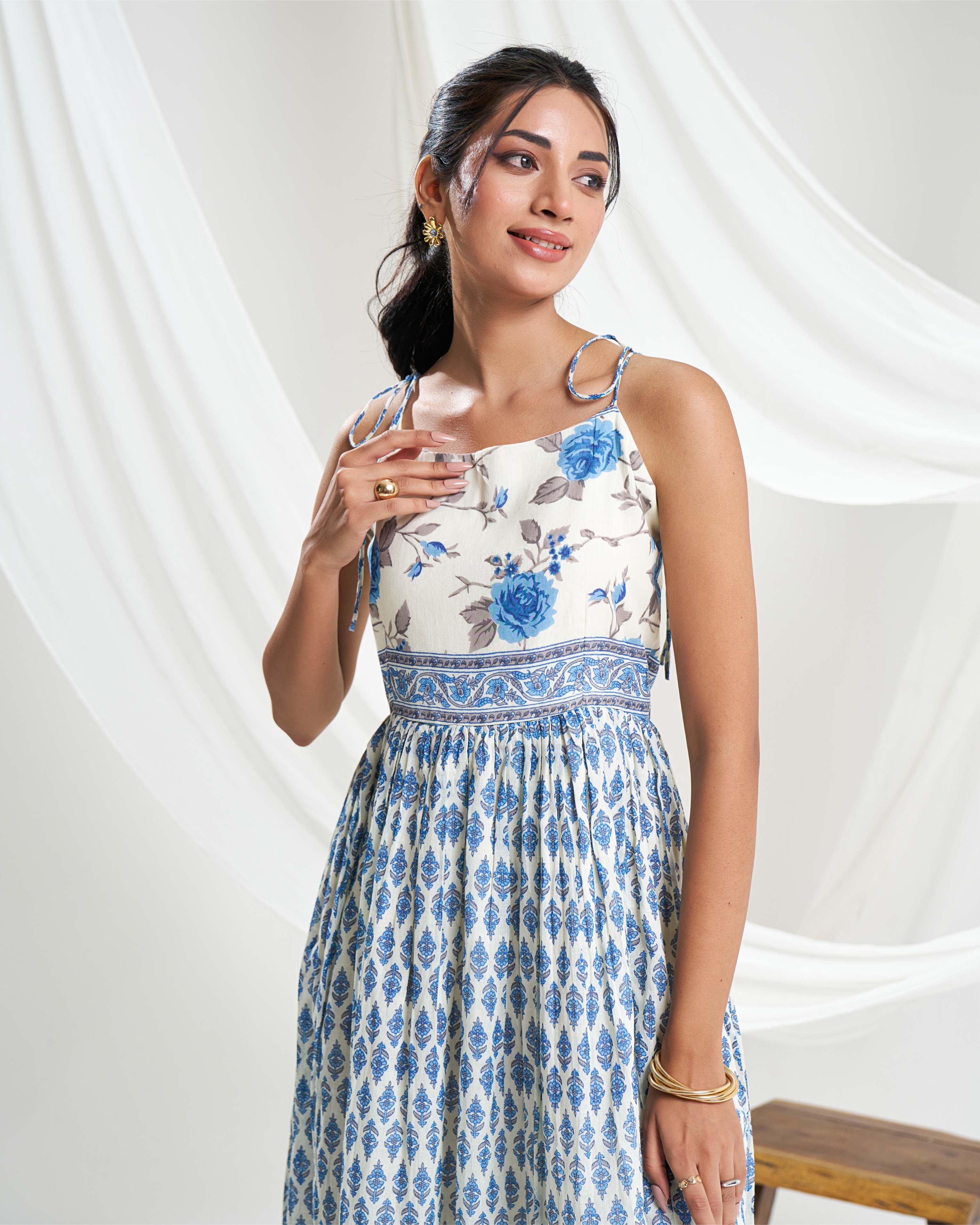 Aabroo Dress