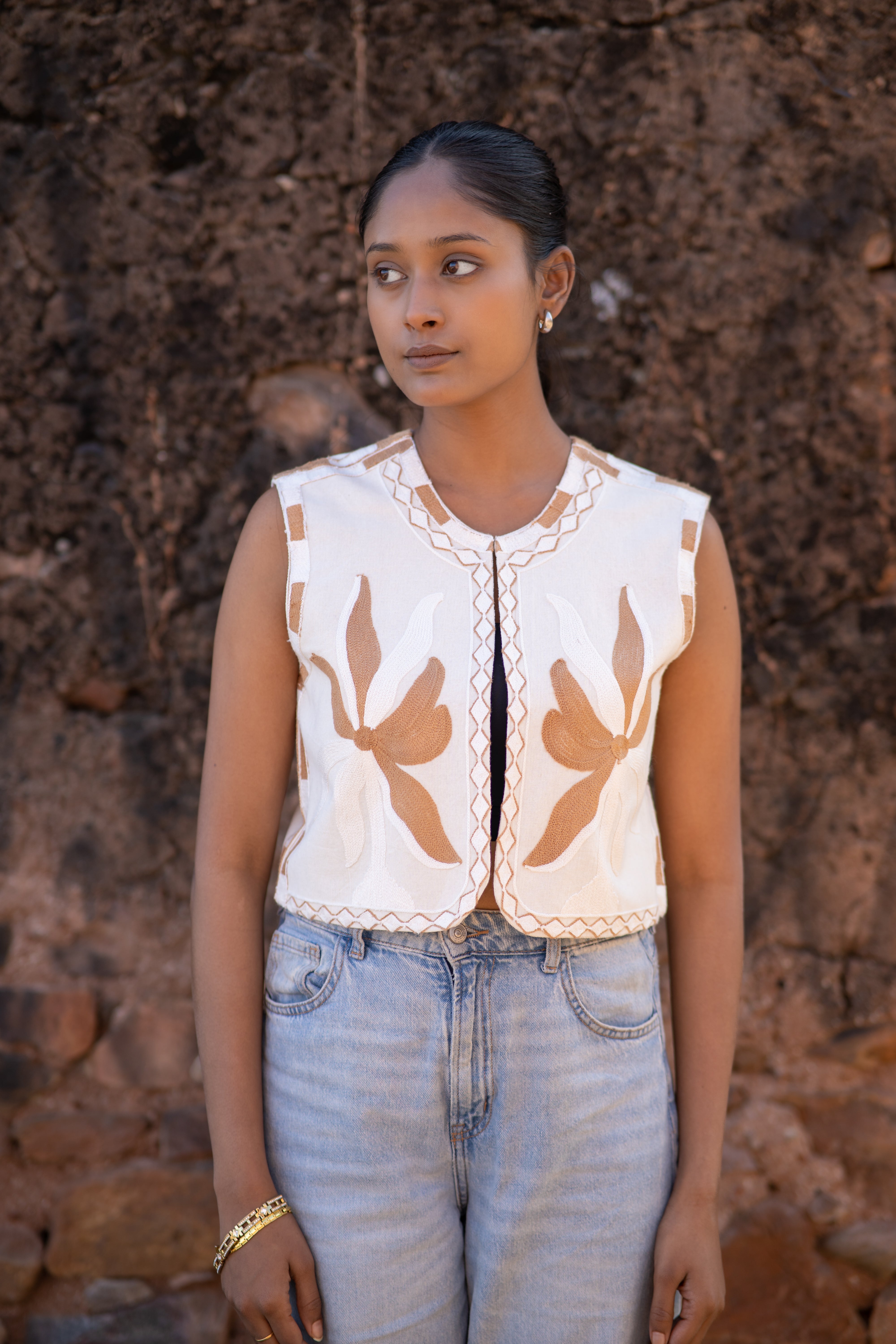 Maple vest