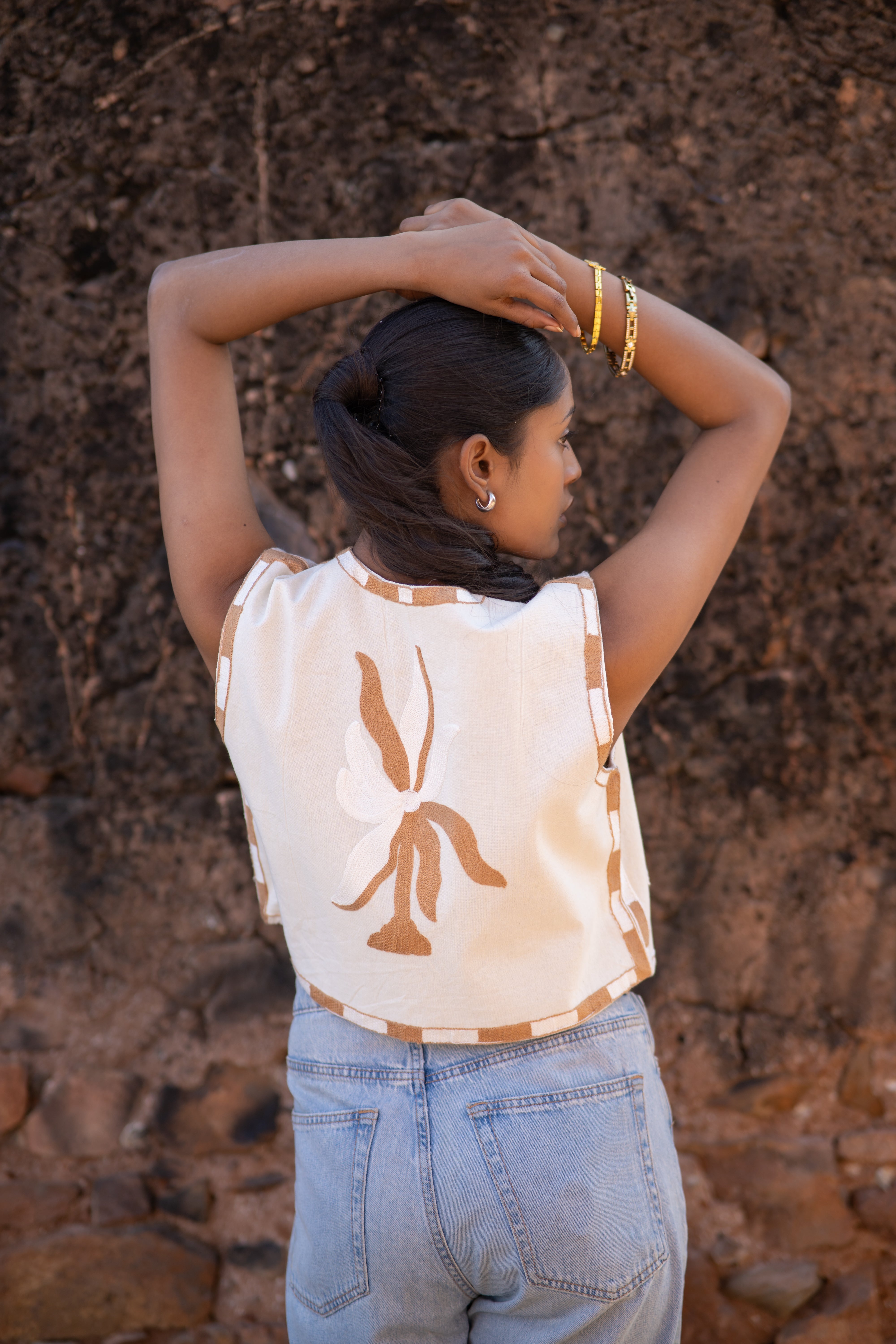 Maple vest